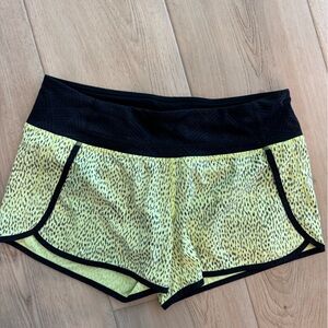 Lulu Lemon 2” Short size 8 in great condition